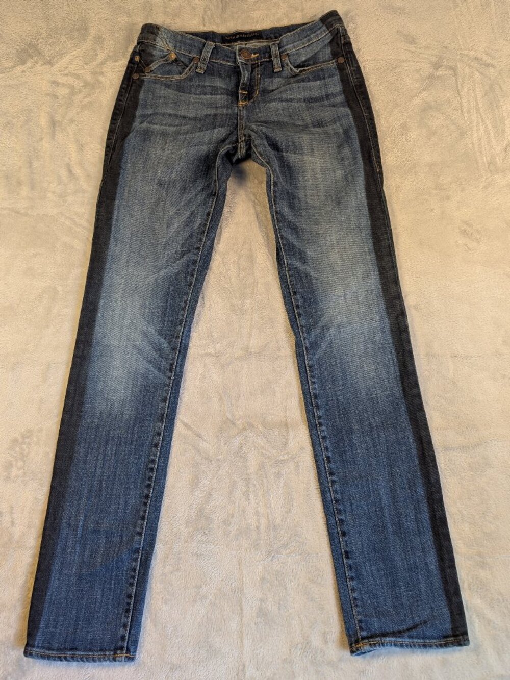 Rock & Republic Berlin Woman's Size 4M‎ Blue Tapered Jeans